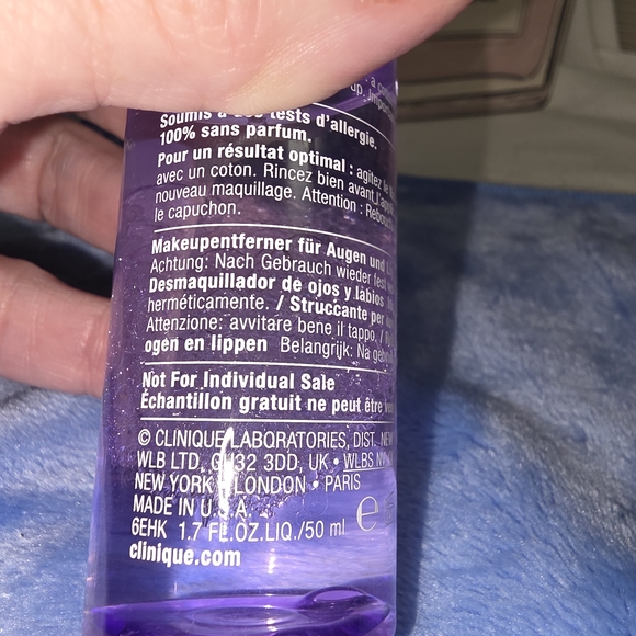 Clinique Take The Day Off Makeup Remover - Picture 3 of 3